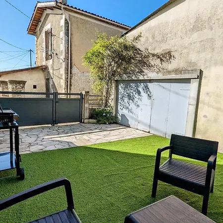 Holiday home La Maison D'elise, 3 Chambres, Maison De Caractere *