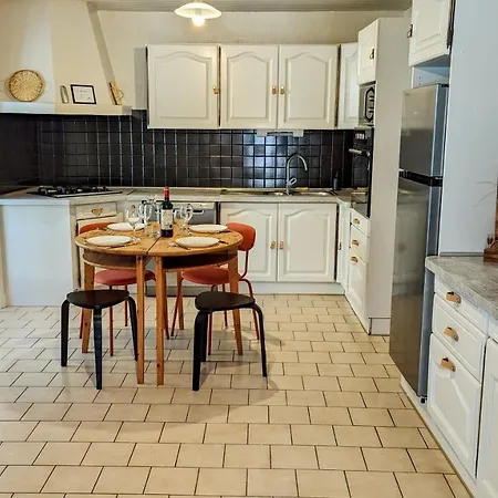 La Maison D'elise, 3 Chambres, Maison De Caractere Plassac (Gironde)